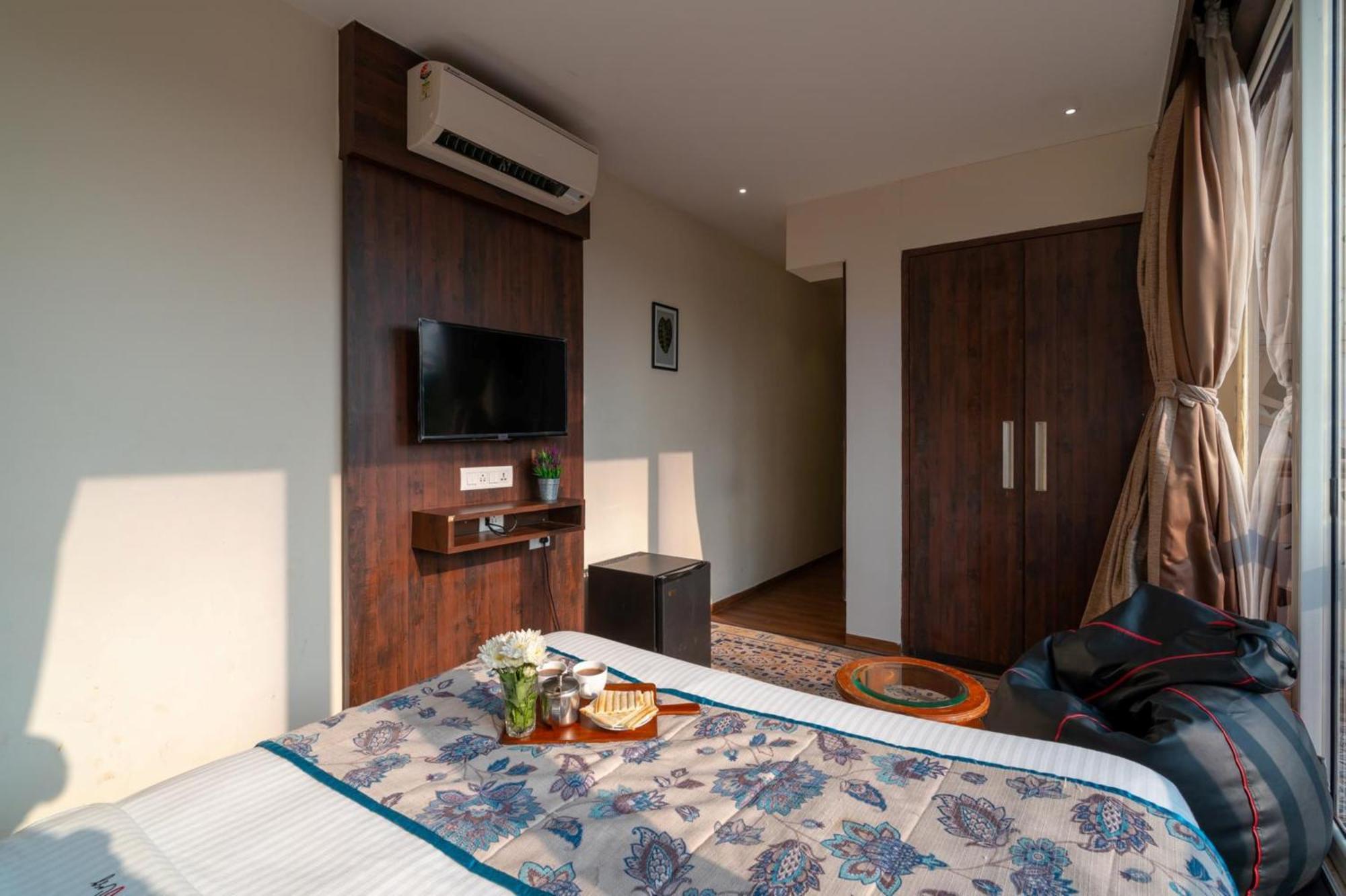 होटल Riva Gold Coast 3*
